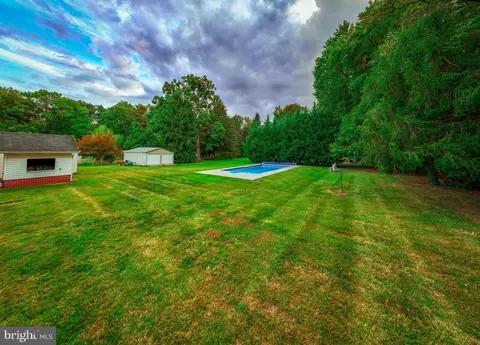 710 Bowleys Quarters Rd, Middle River, MD 21220 photo 9