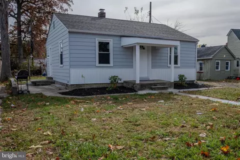 1819 Kitty Hawk Rd, Essex, MD 21221