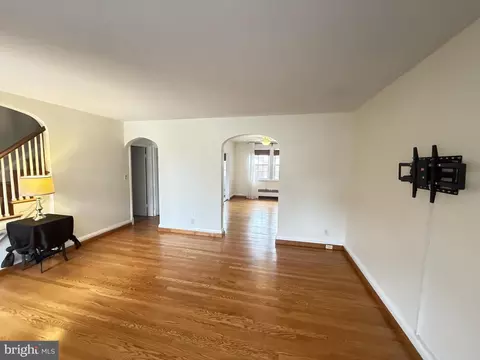 303 Dumbarton Rd, Baltimore, MD 21212 photo 7