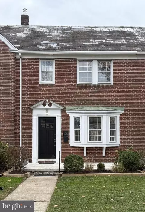 303 Dumbarton Rd, Baltimore, MD 21212