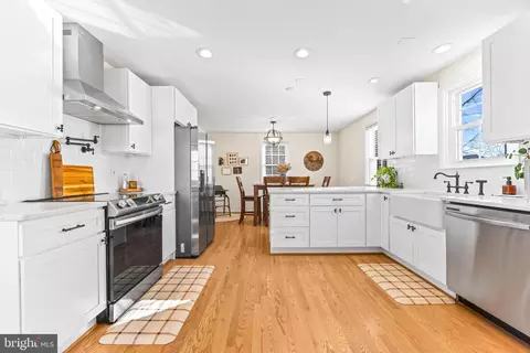Kitchen - 519 Dunkirk Rd, Baltimore, MD 21212 photo 3 of 7