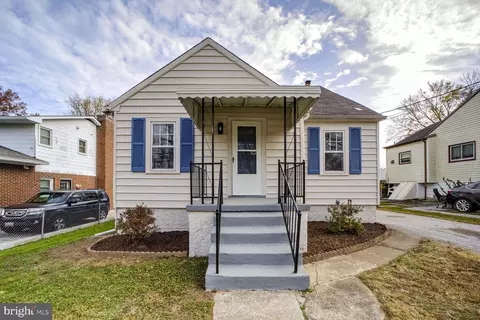 7811 Oakleigh Rd, Parkville, MD 21234