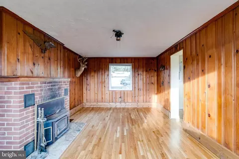Living - 8617 Windsor Mill Rd, Windsor Mill, MD 21244 photo 13 of 14