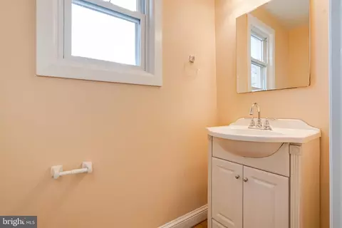 Entry Way - 8617 Windsor Mill Rd, Windsor Mill, MD 21244 photo 2 of 10