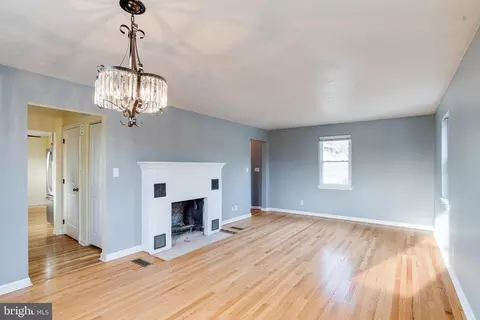 Living - 8617 Windsor Mill Rd, Windsor Mill, MD 21244 photo 7 of 14
