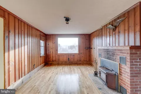 Living - 8617 Windsor Mill Rd, Windsor Mill, MD 21244 photo 10 of 14