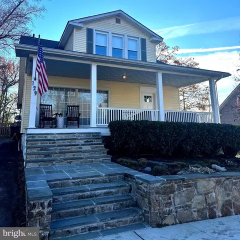 129 Oakdale Ave, Catonsville, MD 21228