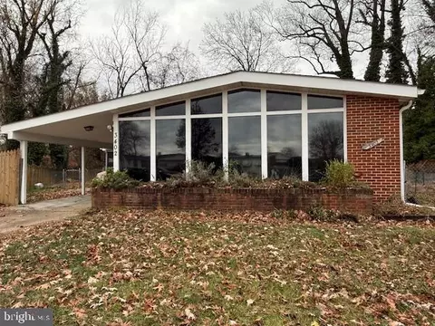 3402 Rockdale Ct, Windsor Mill, MD 21244
