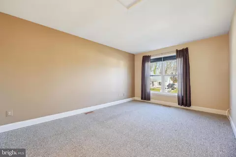 7189 Cunning Cir, Middle River, MD 21220 photo 18