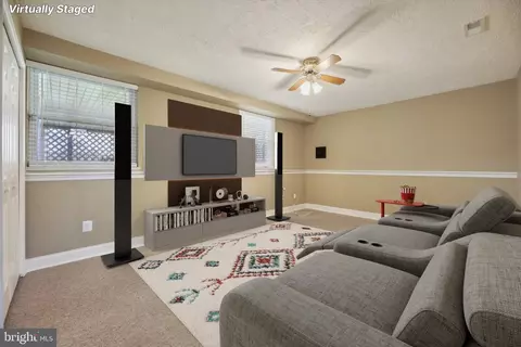 7189 Cunning Cir, Middle River, MD 21220 photo 25