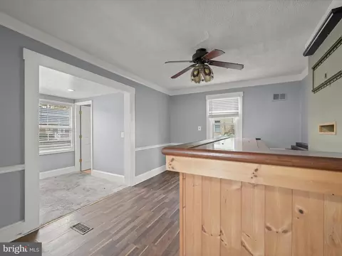 Entry Way - 210 Lavern Ave, Halethorpe, MD 21227 photo 3 of 5