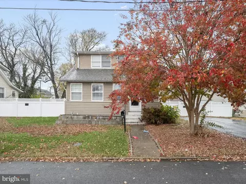 Exterior - 210 Lavern Ave, Halethorpe, MD 21227 photo 7 of 16