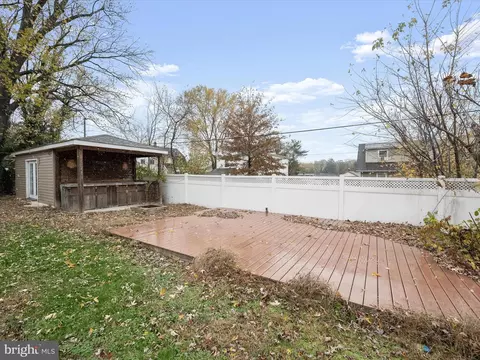Exterior - 210 Lavern Ave, Halethorpe, MD 21227 photo 11 of 16
