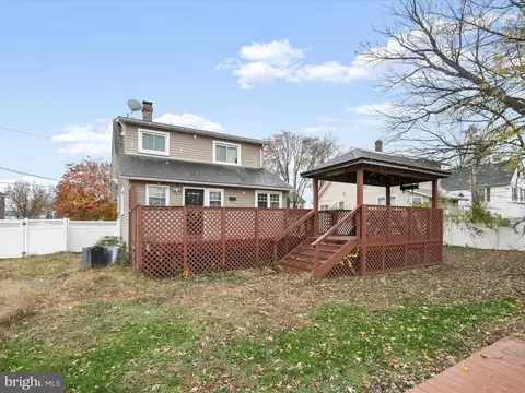 Exterior - 210 Lavern Ave, Halethorpe, MD 21227 photo 9 of 16