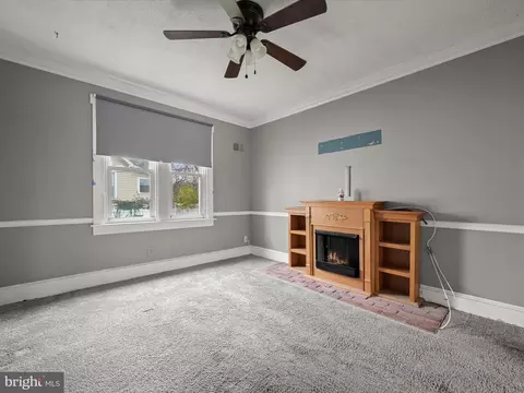 Living - 210 Lavern Ave, Halethorpe, MD 21227 photo 2 of 4