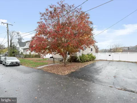 Exterior - 210 Lavern Ave, Halethorpe, MD 21227 photo 15 of 16