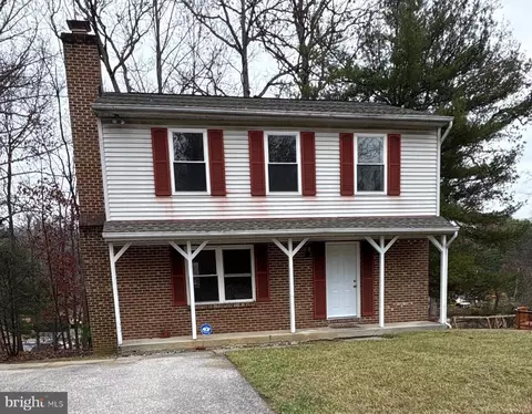 7004 Upper Mills Cir, Catonsville, MD 21228