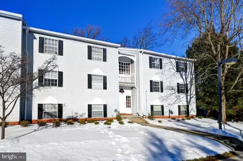 12 Stapleton Ct #101, Lutherville Timonium, MD 21093