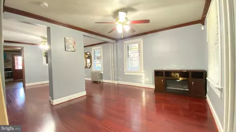 Entry Way - 200 Colgate Ave, Dundalk, MD 21222 photo 1 of 9