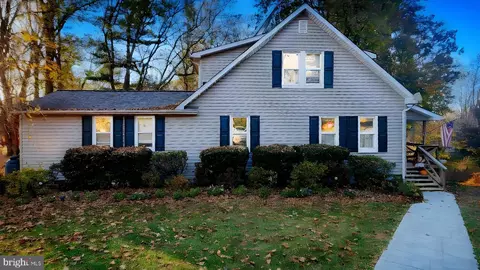 13913 Sunnybrook Rd, Phoenix, MD 21131
