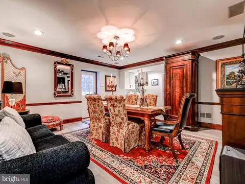 Dining - 7 Foundry Ct, Hunt Valley, MD 21030 photo 5 of 5