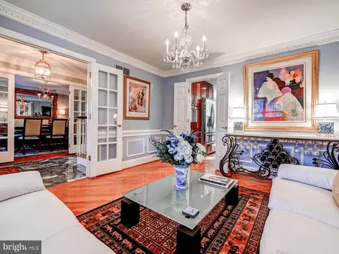 Living - 7 Foundry Ct, Hunt Valley, MD 21030 photo 2 of 9
