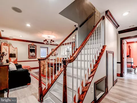 Entry Way - 7 Foundry Ct, Hunt Valley, MD 21030 photo 9 of 10