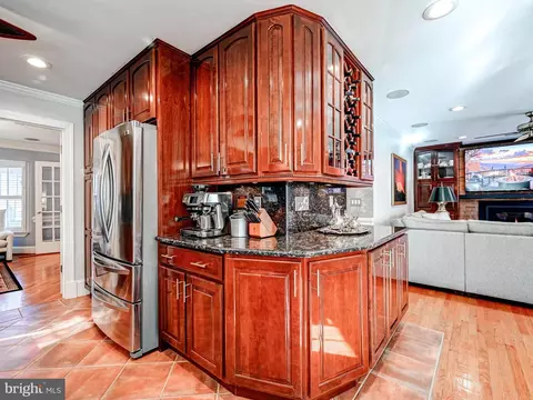 Kitchen - 7 Foundry Ct, Hunt Valley, MD 21030 photo 7 of 13