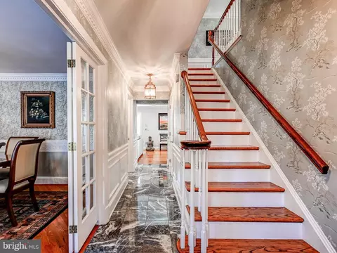 Entry Way - 7 Foundry Ct, Hunt Valley, MD 21030 photo 7 of 10