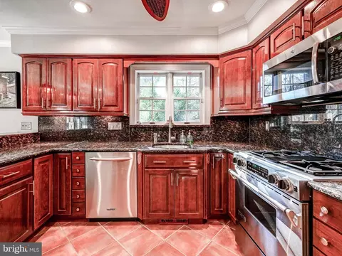 Kitchen - 7 Foundry Ct, Hunt Valley, MD 21030 photo 2 of 13