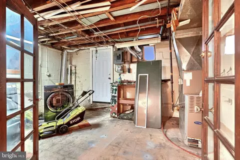 Entry Way - 1930 Frames Rd, Dundalk, MD 21222 photo 2 of 2