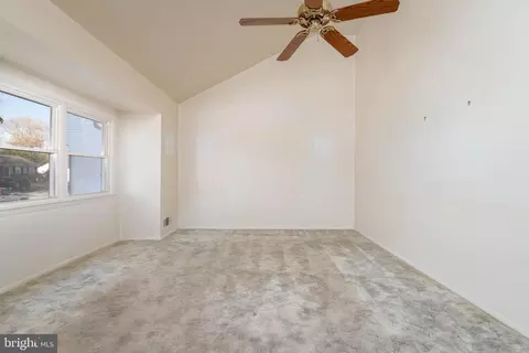 2405 Oak Manor Rd, Sparrows Point, MD 21219 photo 5