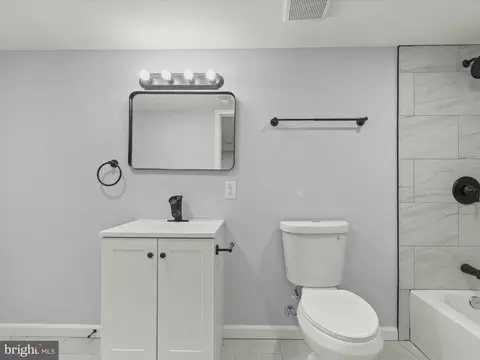 8002 Langdon Ln, Baltimore, MD 21206 photo 34