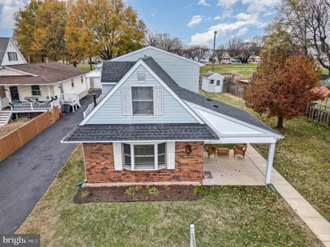 7219 River Drive Rd, Sparrows Point, MD 21219