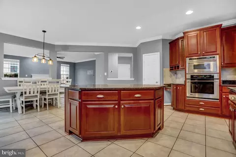 Kitchen - 2000 Thistlewood Rd, Baltimore, MD 21209 photo 3 of 4