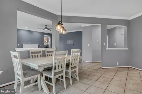 Dining - 2000 Thistlewood Rd, Baltimore, MD 21209 photo 1 of 1