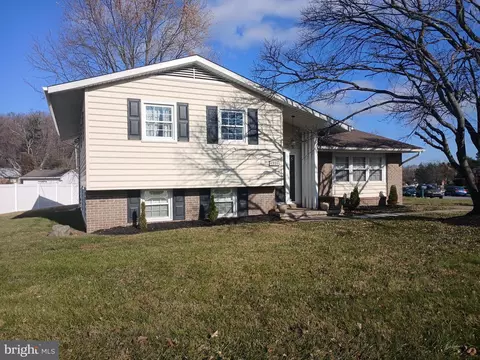 4534 Tapscott Rd, Pikesville, MD 21208