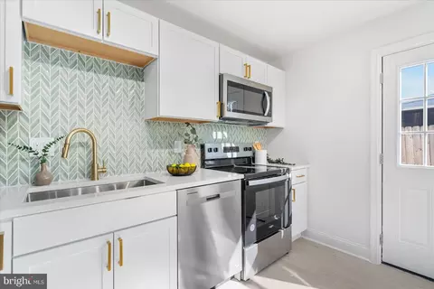 3 Right Elevator Dr, Middle River, MD 21220 photo 18