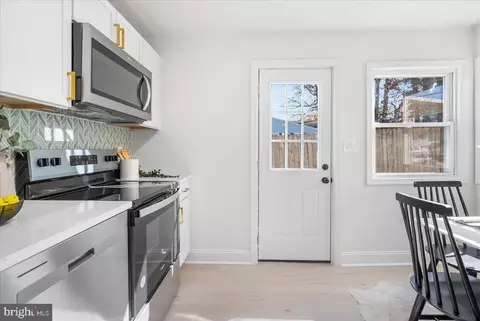 3 Right Elevator Dr, Middle River, MD 21220 photo 17