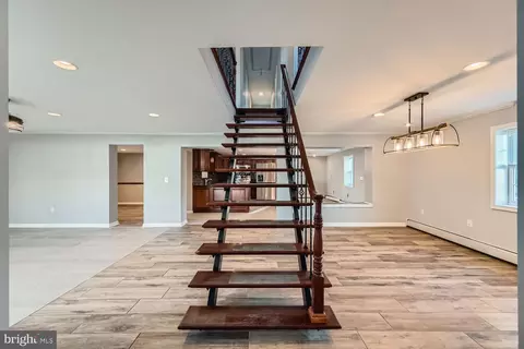 Entry Way - 3107 Newton Rd, Sparrows Point, MD 21219 photo 1 of 3