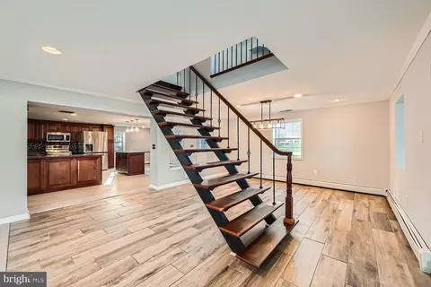 Entry Way - 3107 Newton Rd, Sparrows Point, MD 21219 photo 3 of 3