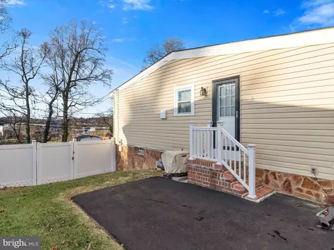 3514 Courtleigh Dr, Windsor Mill, MD 21244 photo 32