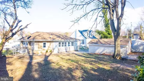 Exterior - 337 4th Ave, Halethorpe, MD 21227 photo 2 of 3