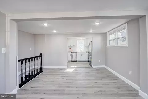 Entry Way - 337 4th Ave, Halethorpe, MD 21227 photo 1 of 4