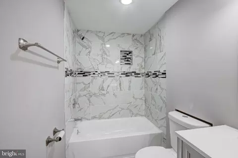 Bath - 337 4th Ave, Halethorpe, MD 21227 photo 1 of 2