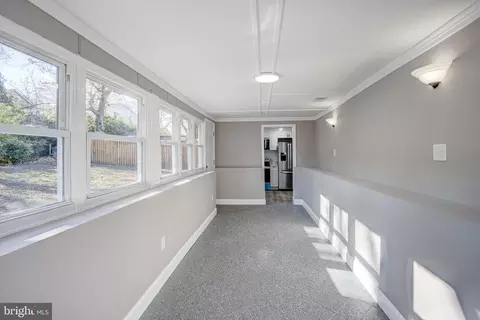 Entry Way - 337 4th Ave, Halethorpe, MD 21227 photo 3 of 4