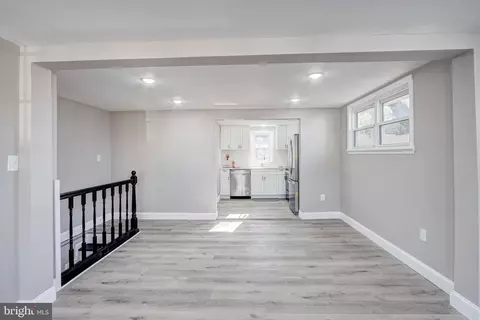 Living - 337 4th Ave, Halethorpe, MD 21227 photo 3 of 4
