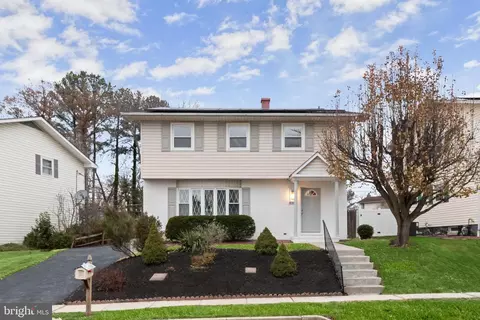 8307 Overmont Rd, Parkville, MD 21234