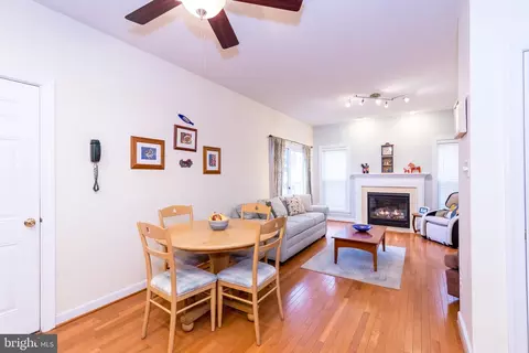 Dining - 5241 E Joppa Rd, Perry Hall, MD 21128 photo 3 of 4