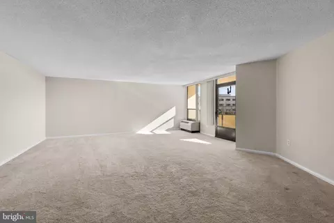 Living - 205 E Joppa Rd #304, Towson, MD 21286 photo 1 of 4